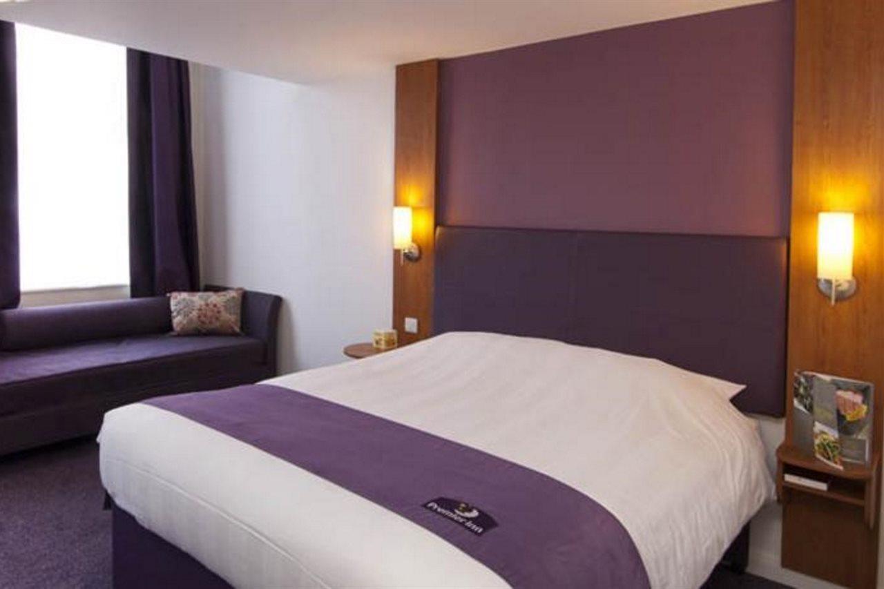 Premier Inn Bristol City Centre King Street Extérieur photo