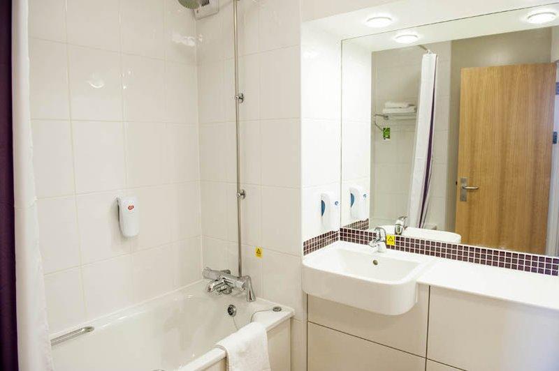 Premier Inn Bristol City Centre King Street Extérieur photo
